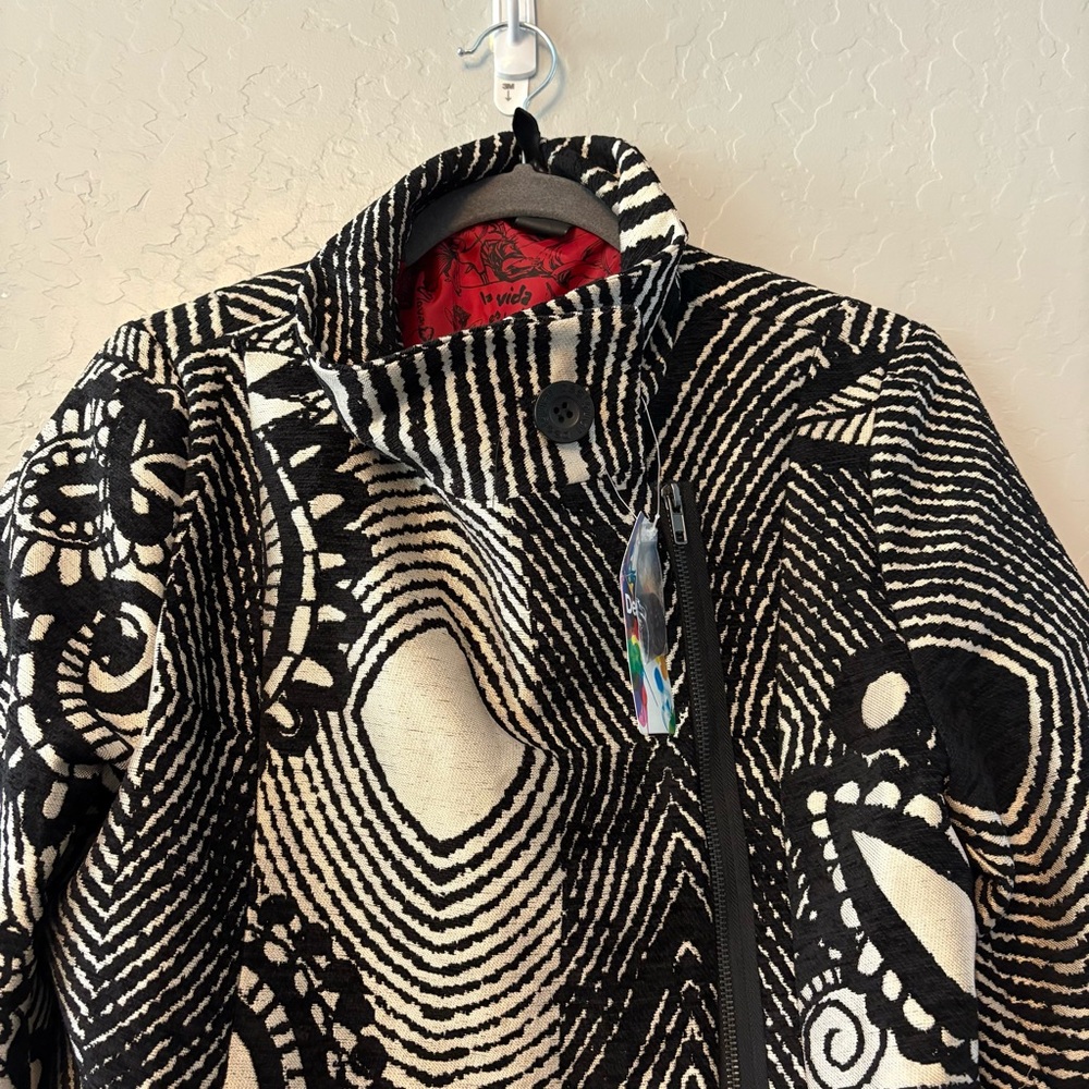 Desigual designer tapestry black white red we love jacket coat RARE size 10 NEW - Picture 2 of 16